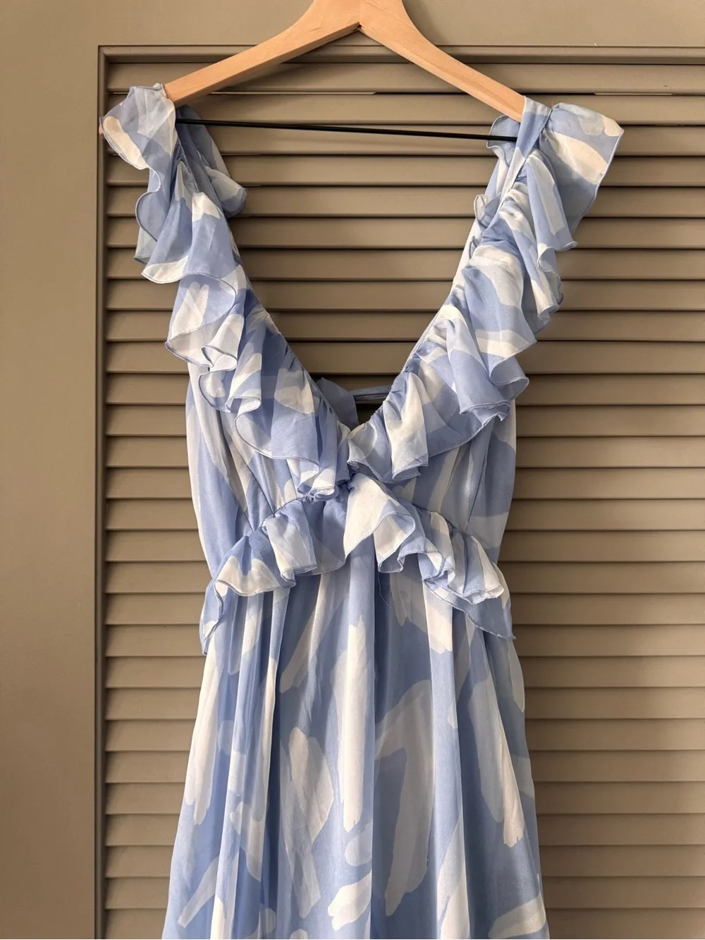 Abercrombie & Fitch | Babydoll Drama Ruffle Open Back Tie Maxi Dress ~ Small